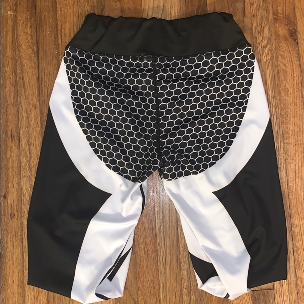 Black and white leggings
